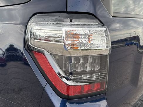 Used 2023 Toyota 4Runner SR5 Premium w/ Moonroof Package RWD image 11