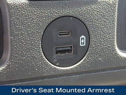 Used 2024 Ford E-450 and Econoline 450 Super Duty RWD image 13