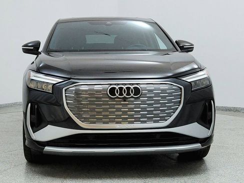 Used 2024 Audi Q4 e-tron Premium w/ Convenience Package image 8