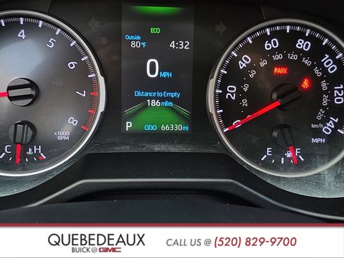 Used 2021 Toyota RAV4 LE w/ Carpet Mat Package (TMS) AWD/4WD image 16