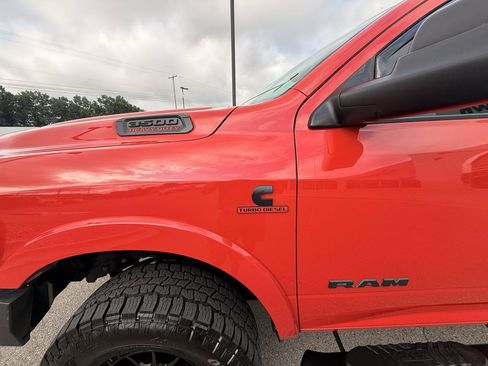 Used 2022 RAM 3500 Laramie w/ Night Edition AWD/4WD image 11