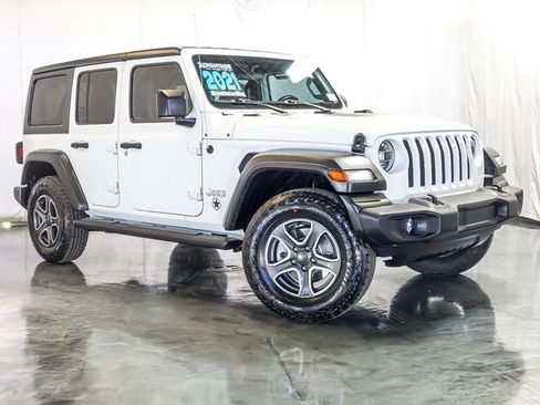 Used 2021 Jeep Wrangler Unlimited Sport AWD/4WD image 2