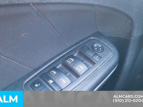 Used 2023 Dodge Charger SXT image 33