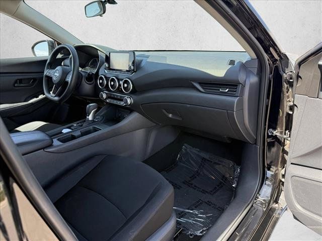 Used 2025 Nissan Sentra S FWD image 12