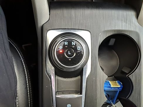 Used 2025 Ford Escape Platinum w/ Premium Technology Package image 20