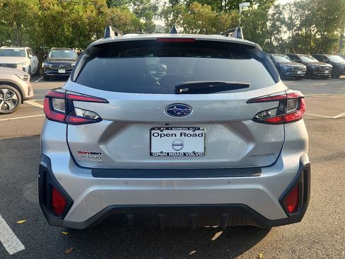 Used 2024 Subaru Crosstrek 2.5i Limited AWD/4WD image 5