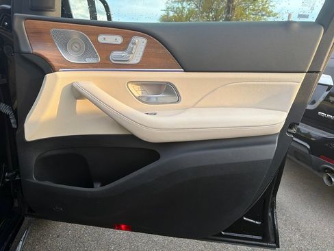 Used 2024 Mercedes-Benz GLE 350 4MATIC image 38