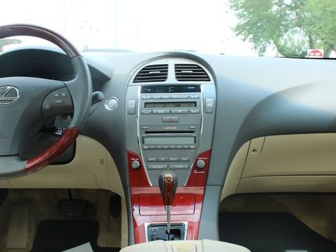 Used 2009 Lexus ES 350 FWD image 17