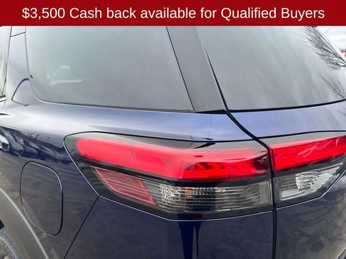 New 2026 Nissan Pathfinder SV image 39