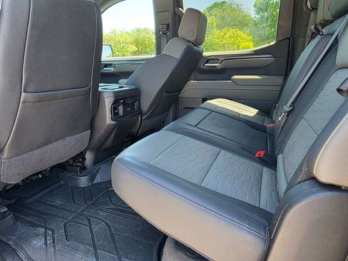 Certified 2025 Chevrolet Silverado 1500 ZR2 w/ Technology Package AWD/4WD image 32