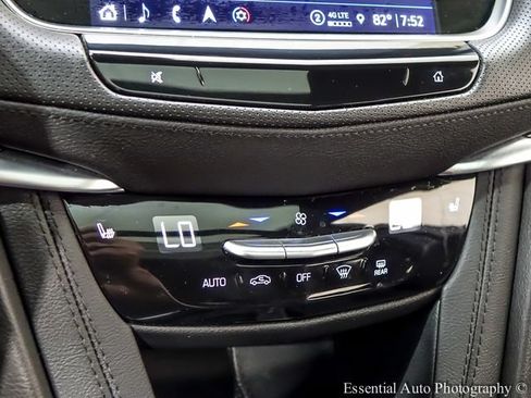 Certified 2025 Cadillac XT5 Premium Luxury AWD/4WD image 18
