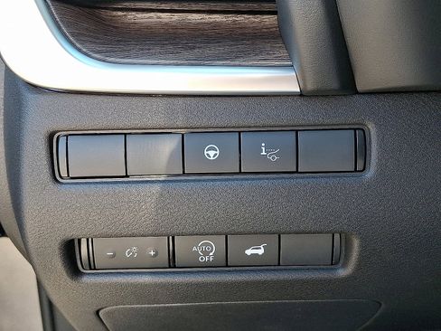 New 2026 Nissan Rogue Platinum w/ Platinum Premium Package image 13