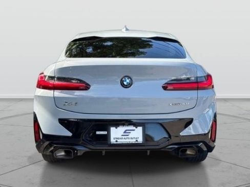 Used 2024 BMW X4 xDrive30i w/ M Sport Package AWD/4WD image 7
