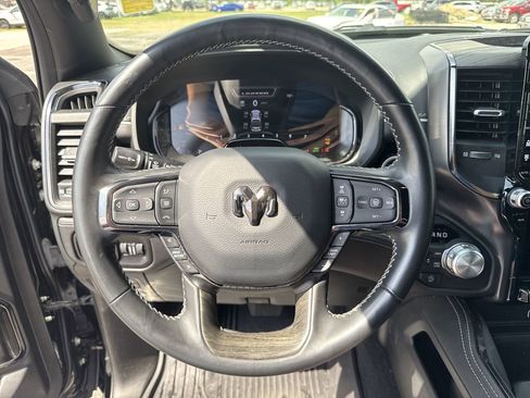 Used 2025 RAM 1500 Limited AWD/4WD image 14