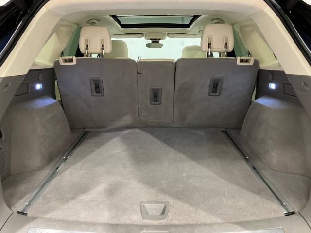 Used 2017 Cadillac XT5 Luxury w/ Driver Awareness Package FWD image 29