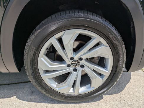 Used 2021 Volkswagen Atlas SE AWD/4WD image 11