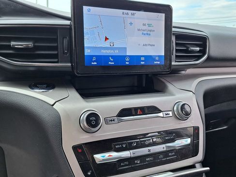 Used 2023 Ford Explorer XLT w/ Equipment Group 202A image 10