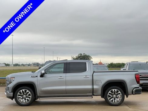 Used 2023 GMC Sierra 1500 Denali w/ Denali Reserve Package AWD/4WD image 3