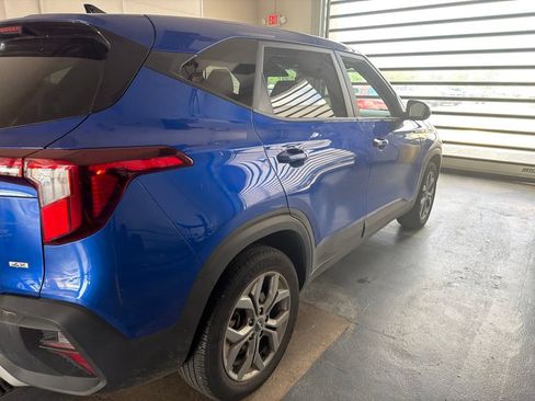 Used 2024 Kia Seltos LX AWD/4WD image 6