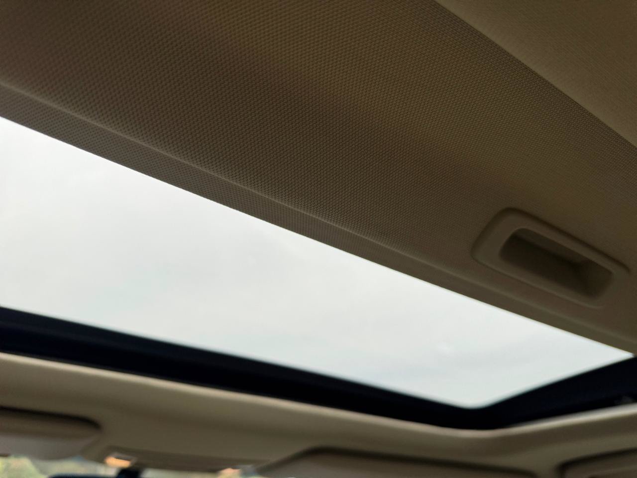 Used 2015 Acura ILX w/ Technology Package FWD image 21