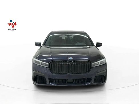 Used 2022 BMW 750i xDrive w/ Luxury Rear Seating Package image 7