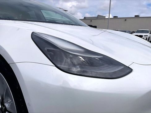 Used 2021 Tesla Model 3 Standard Range Plus RWD image 25