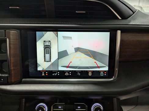 Used 2023 GMC Yukon XL Denali Ultimate image 32
