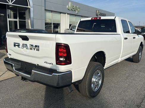 New 2026 RAM 2500 Tradesman AWD/4WD image 9