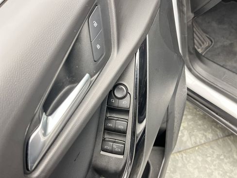 Certified 2025 Chevrolet Equinox LT image 9