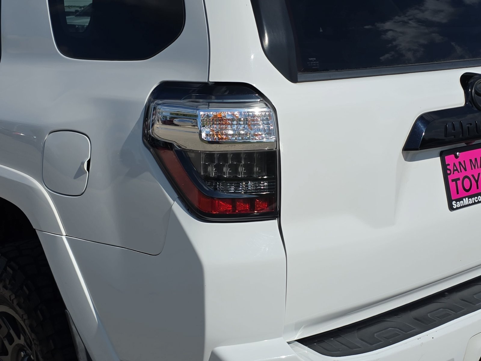 Used 2020 Toyota 4Runner Venture w/ Moonroof Package AWD/4WD image 30
