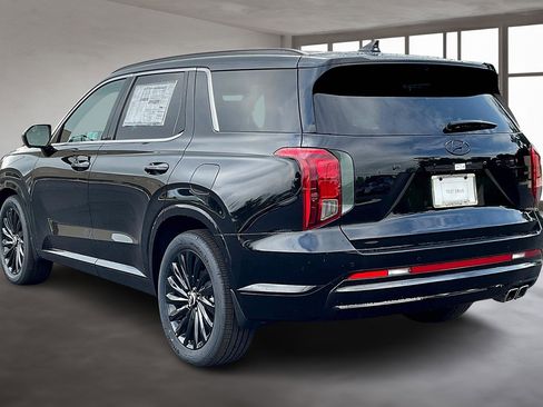 New 2025 Hyundai Palisade Calligraphy image 3