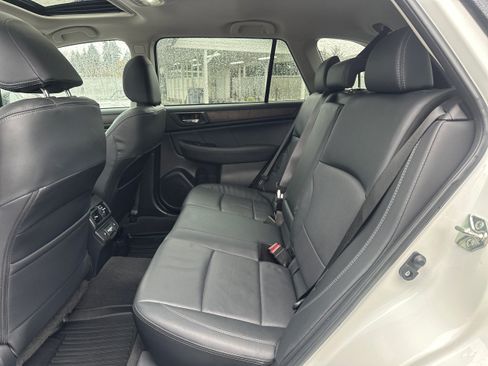 Used 2018 Subaru Outback 2.5i Limited image 10