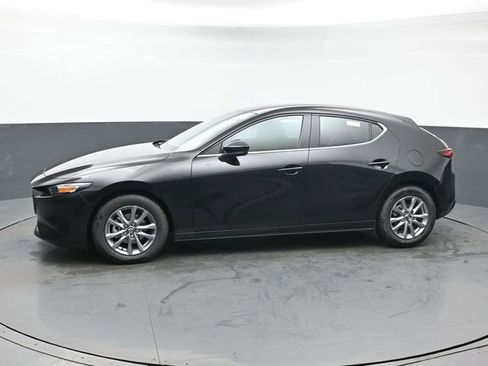 Used 2025 MAZDA MAZDA3 s FWD image 2