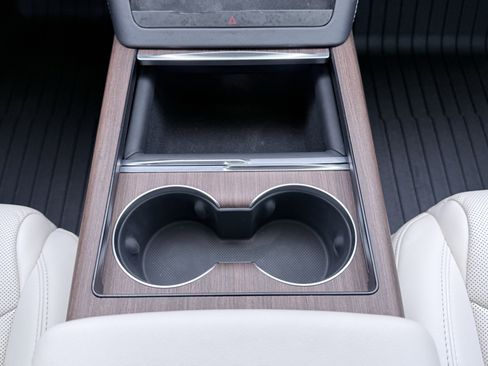 Used 2022 Tesla Model X AWD/4WD image 65
