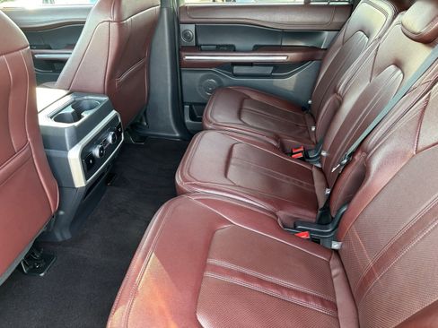 Used 2023 Ford Expedition Max Limited image 18