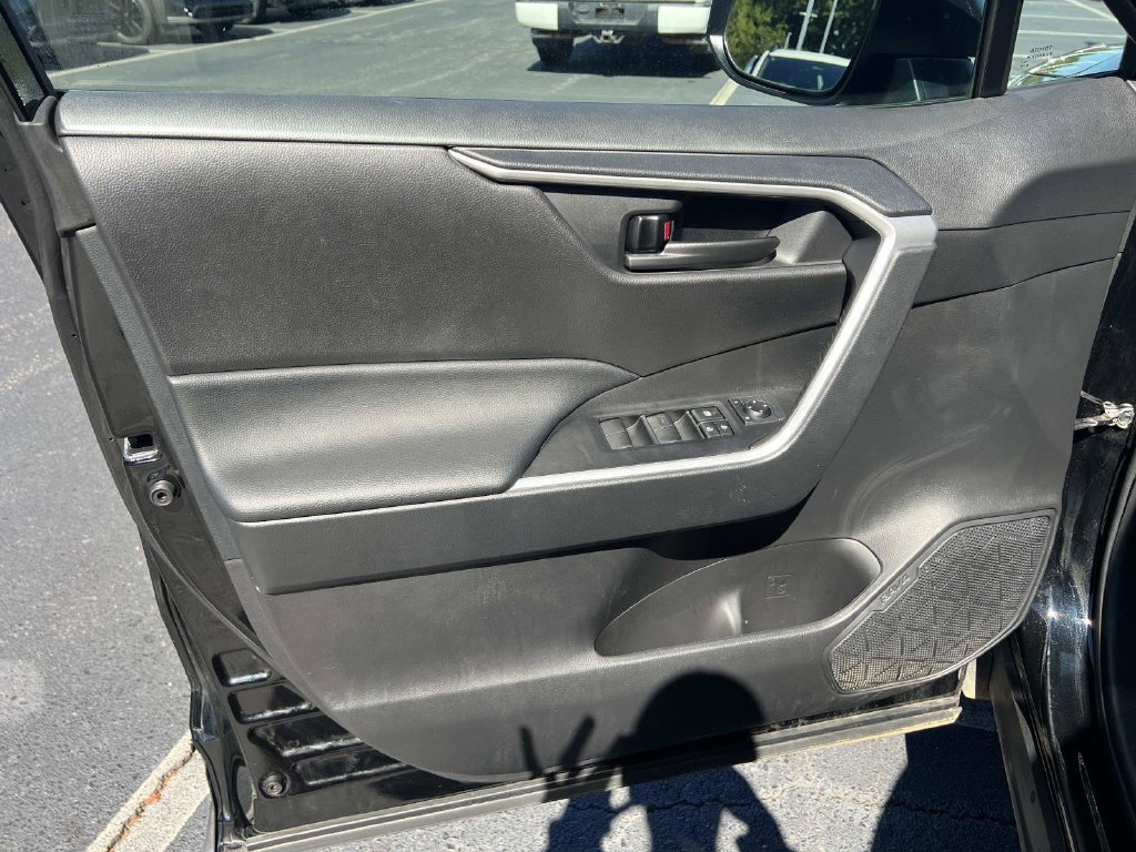 Used 2024 Toyota RAV4 LE FWD image 19