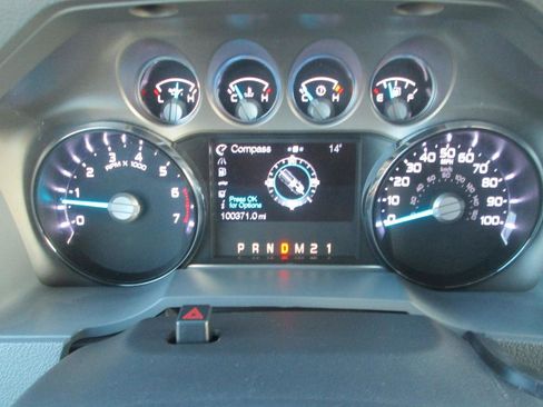 Used 2015 Ford F250 XLT w/ XLT Premium Package image 14