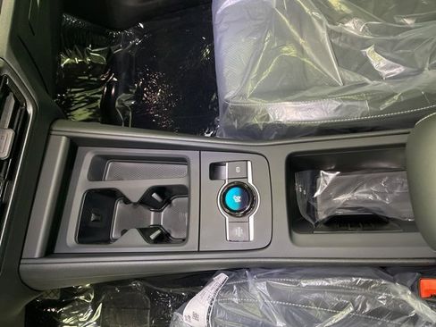 New 2026 Volkswagen Tiguan SE image 22