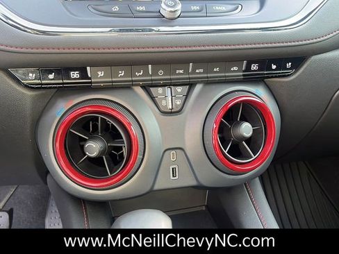 Used 2022 Chevrolet Blazer RS w/ Enhanced Convenience Package image 20