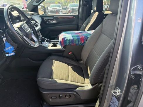 Used 2022 GMC Yukon XL SLE AWD/4WD image 13