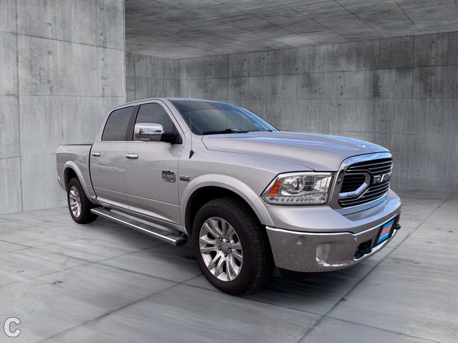Used 2018 RAM 1500 Laramie Longhorn w/ Longhorn Southfork Package AWD/4WD image 5