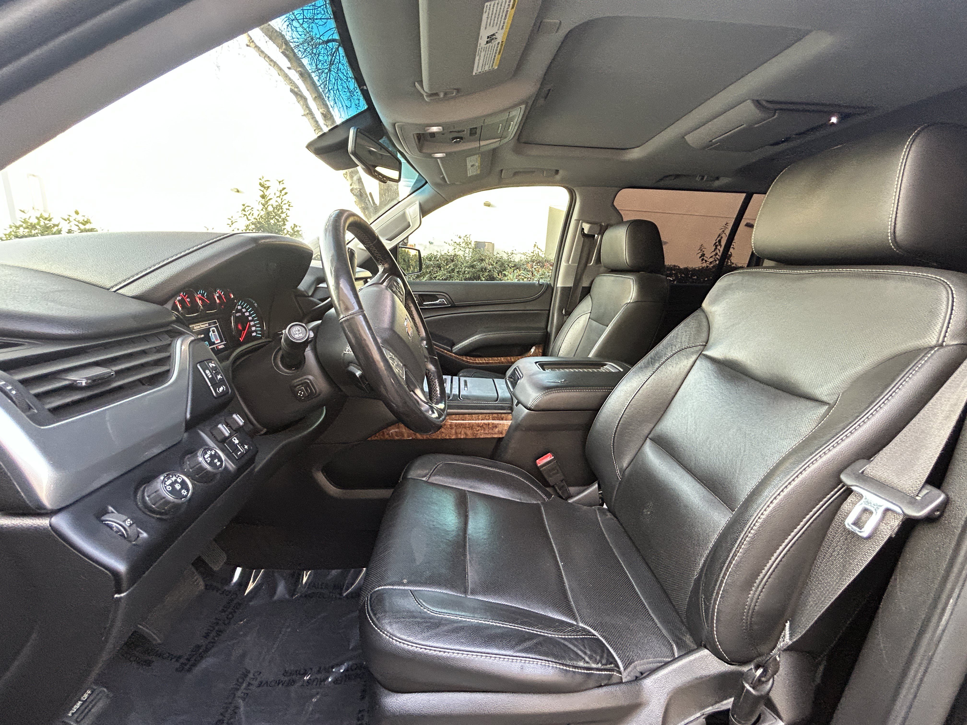 Used 2019 Chevrolet Suburban Premier AWD/4WD image 20