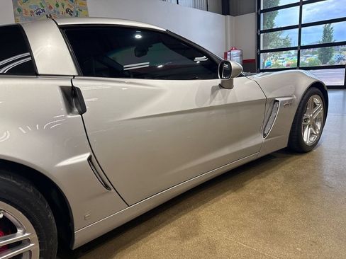 Used 2007 Chevrolet Corvette Z06 w/ Preferred Equipment Group RWD image 36