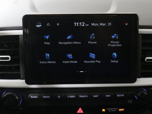 New 2025 Hyundai Venue Limited FWD image 29