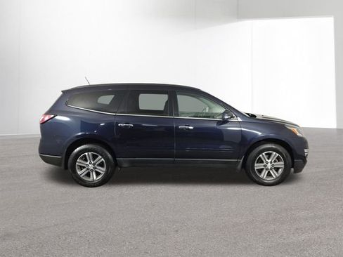 Used 2017 Chevrolet Traverse LT image 42