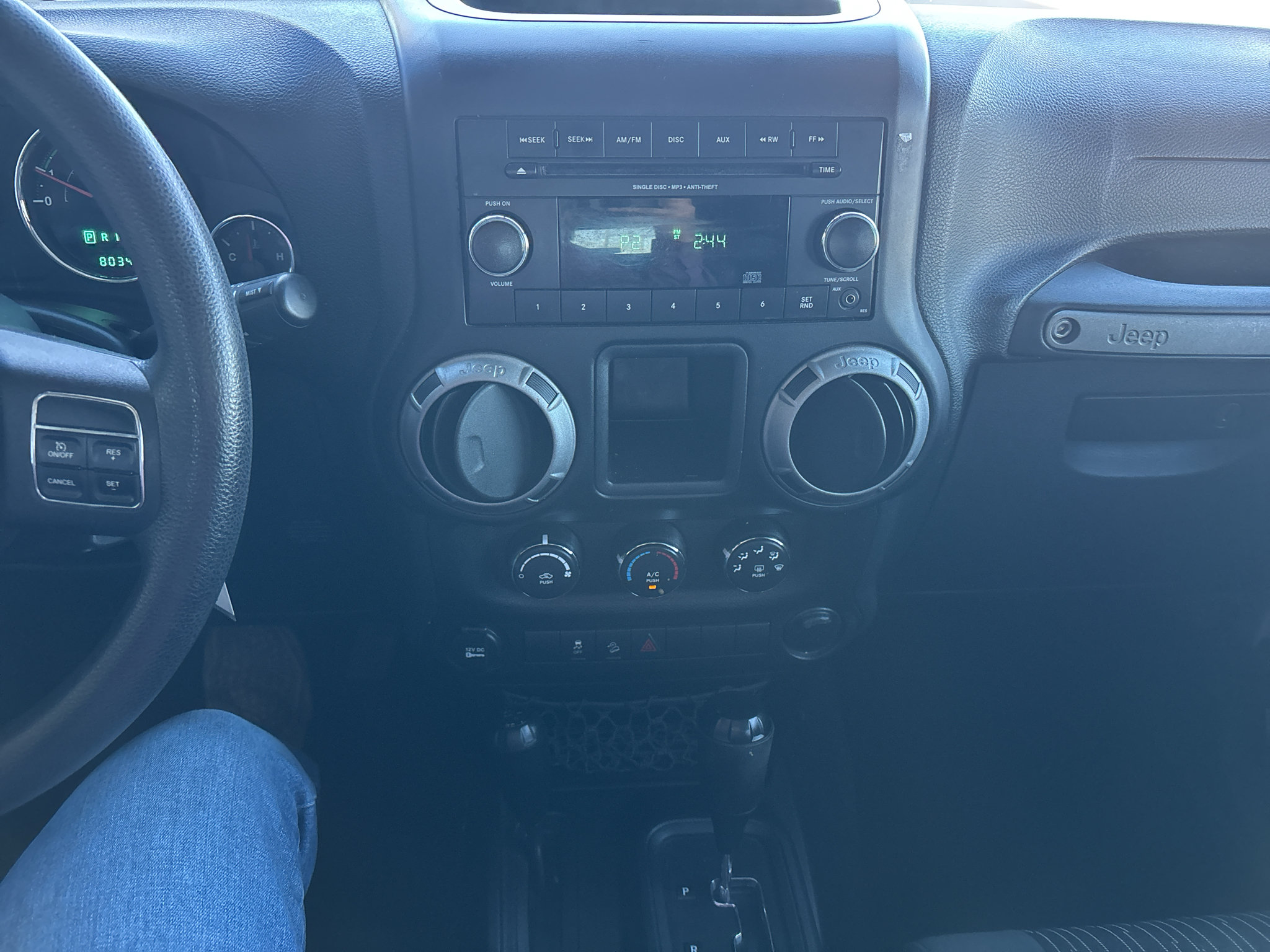 Used 2012 Jeep Wrangler Unlimited Sport AWD/4WD image 18
