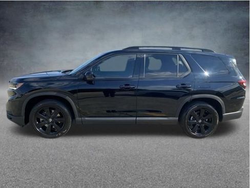 Used 2025 Honda Pilot Black Edition image 4