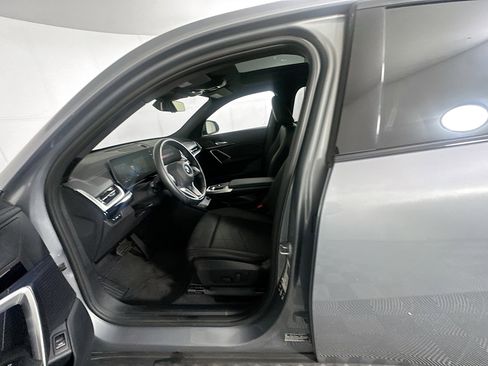 Used 2025 BMW X2 xDrive28i image 13