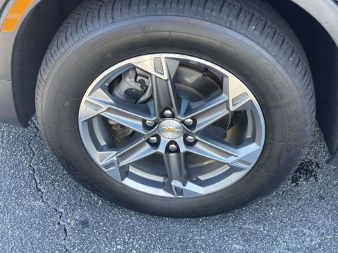 Used 2023 Chevrolet Blazer LT image 9