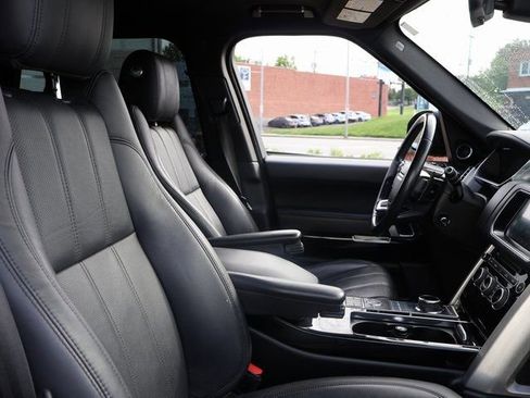 Used 2017 Land Rover Range Rover Supercharged AWD/4WD image 8